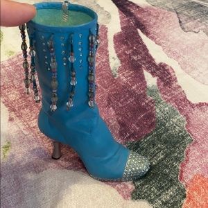 Just The Right Shoe- Groovy Baby